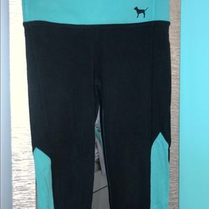 XS Vs Pink Cropped yoga pants